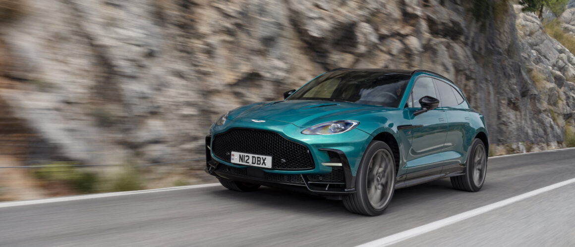 Aston Martin DBX S