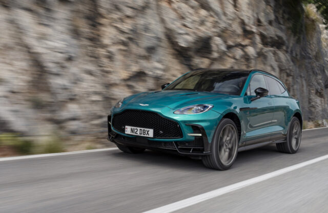 Aston Martin DBX S