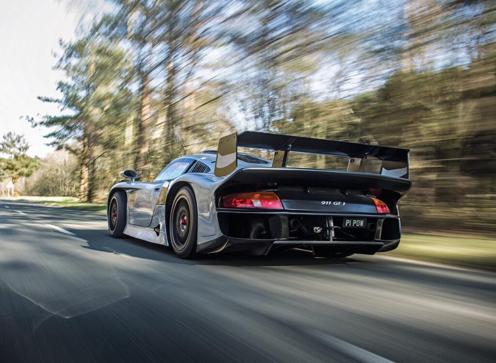 Porsche 911 GT1