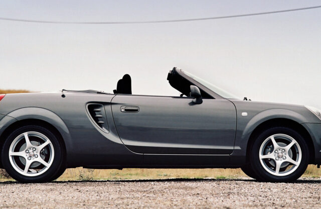 Toyota MR2 W30